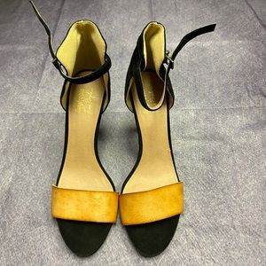 Cute Free People size 7 heels